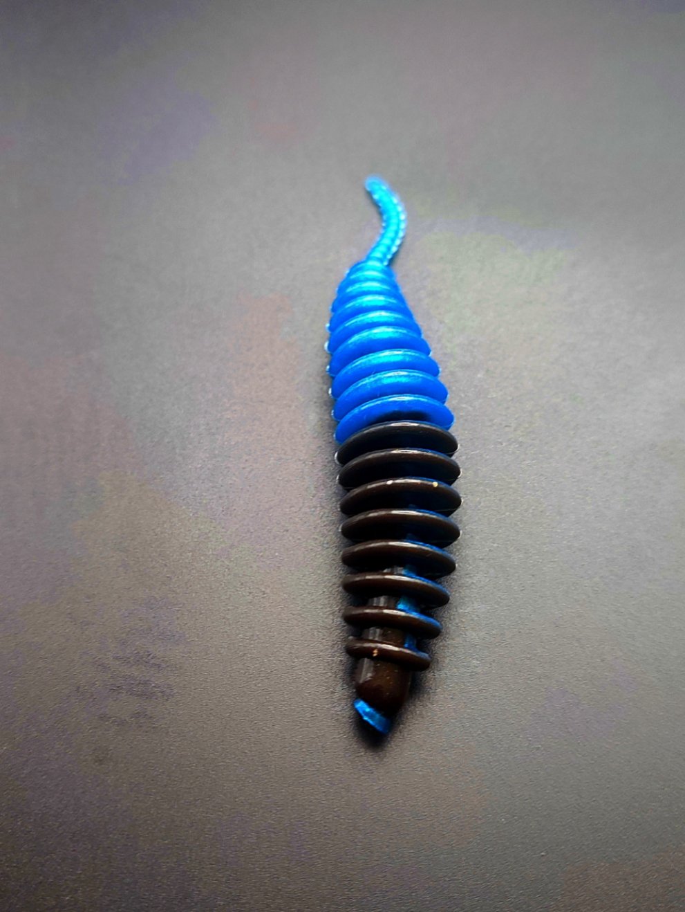 Troutworm2 (Nero/Blu Eletric)UV