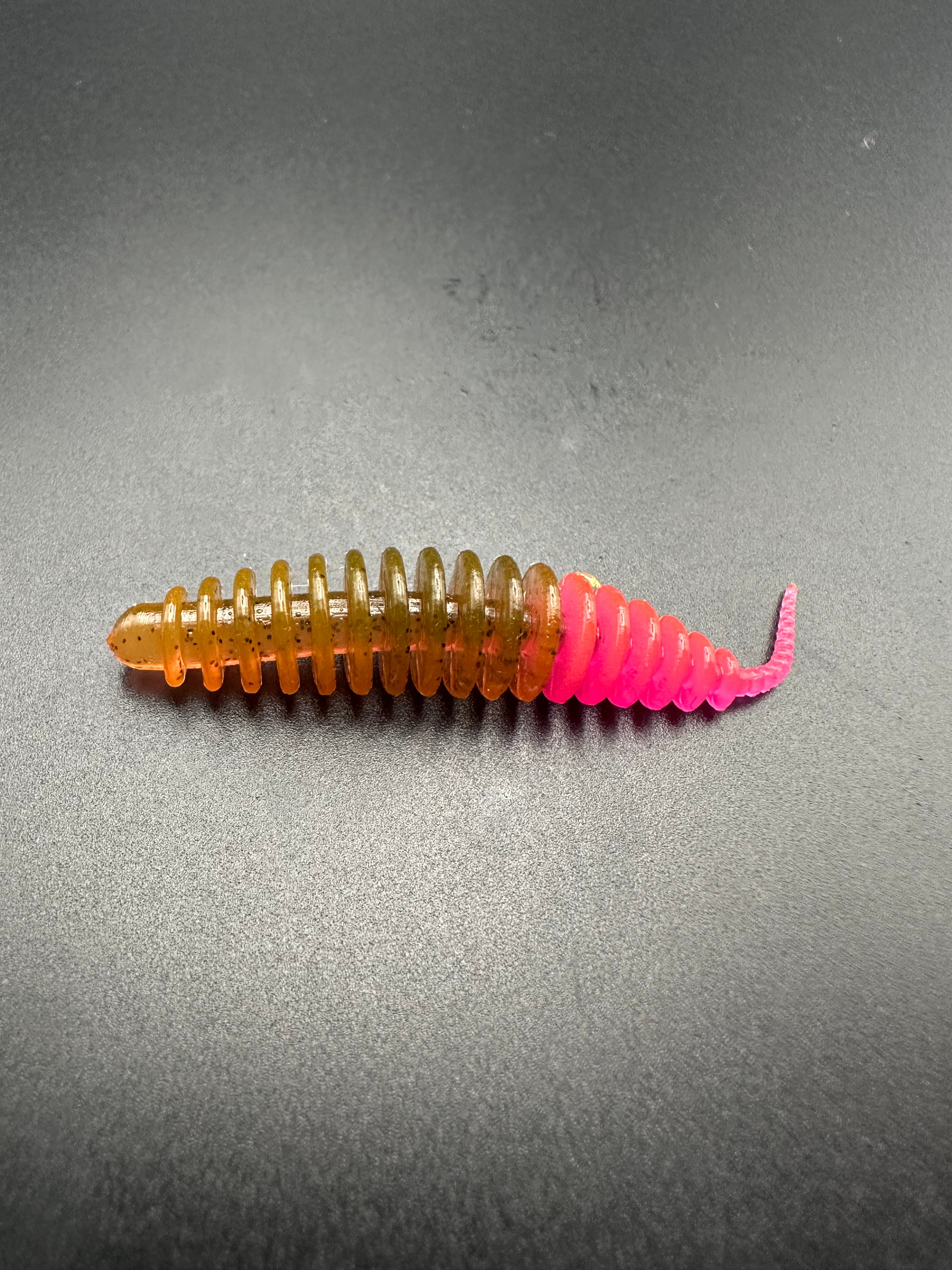 Troutworm2 (MarroneGlitter/Fuxia)5cm col.12