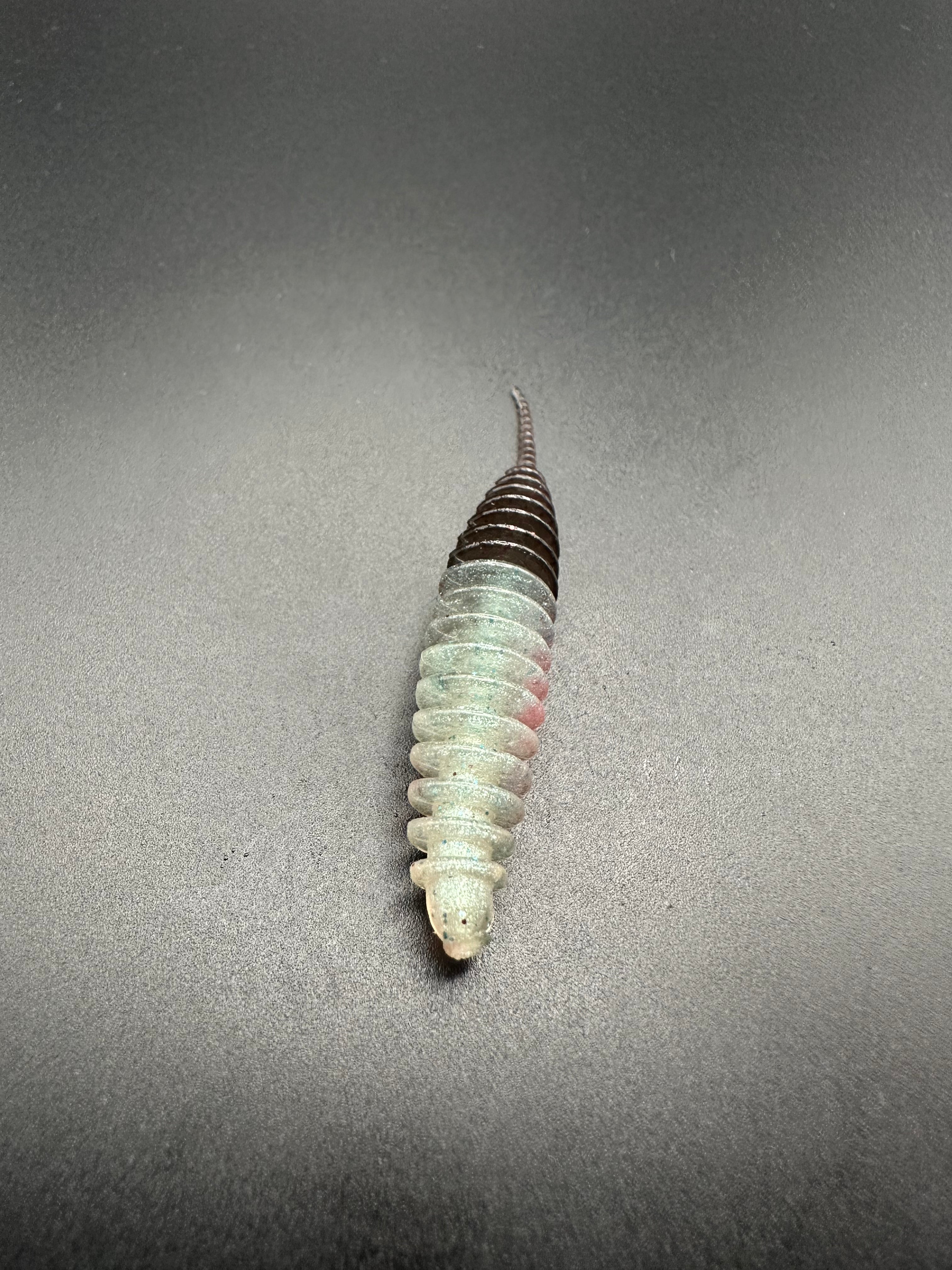 Troutworm2 (GostGlitter/Nero) col.16